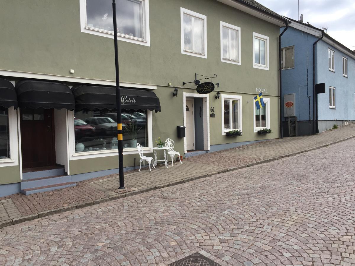 Hoejdens Lagprishotell Mönsterås エクステリア 写真