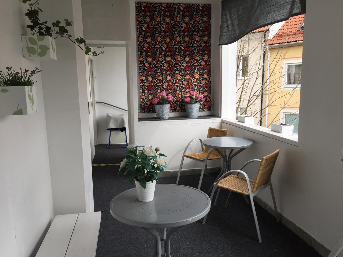 Hoejdens Lagprishotell Mönsterås エクステリア 写真